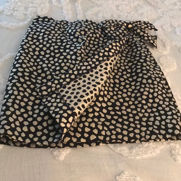 **SOLD** J Crew Metallic Pebble Jacquard Skirt - Picture 4 of 5